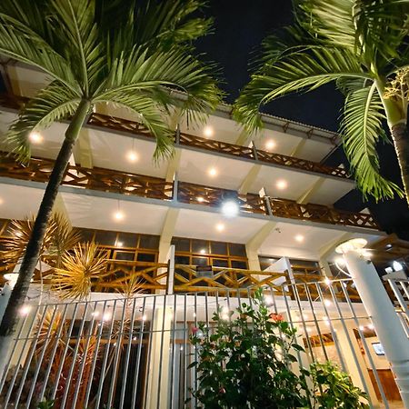 Hotel Sol Y Playa Montañita Екстериор снимка